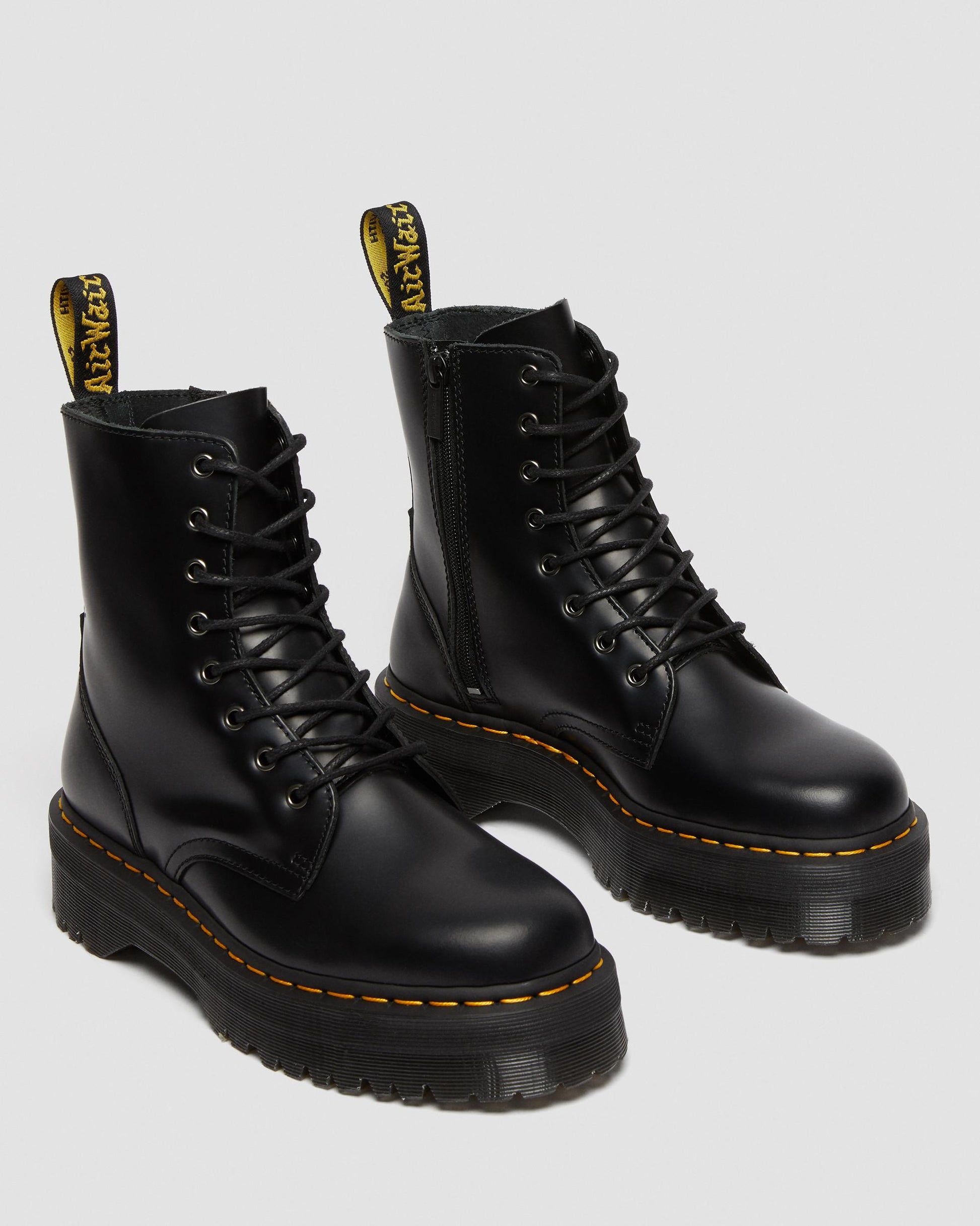 https://cdn.media.amplience.net/i/drmartens/15265001.84.jpg
