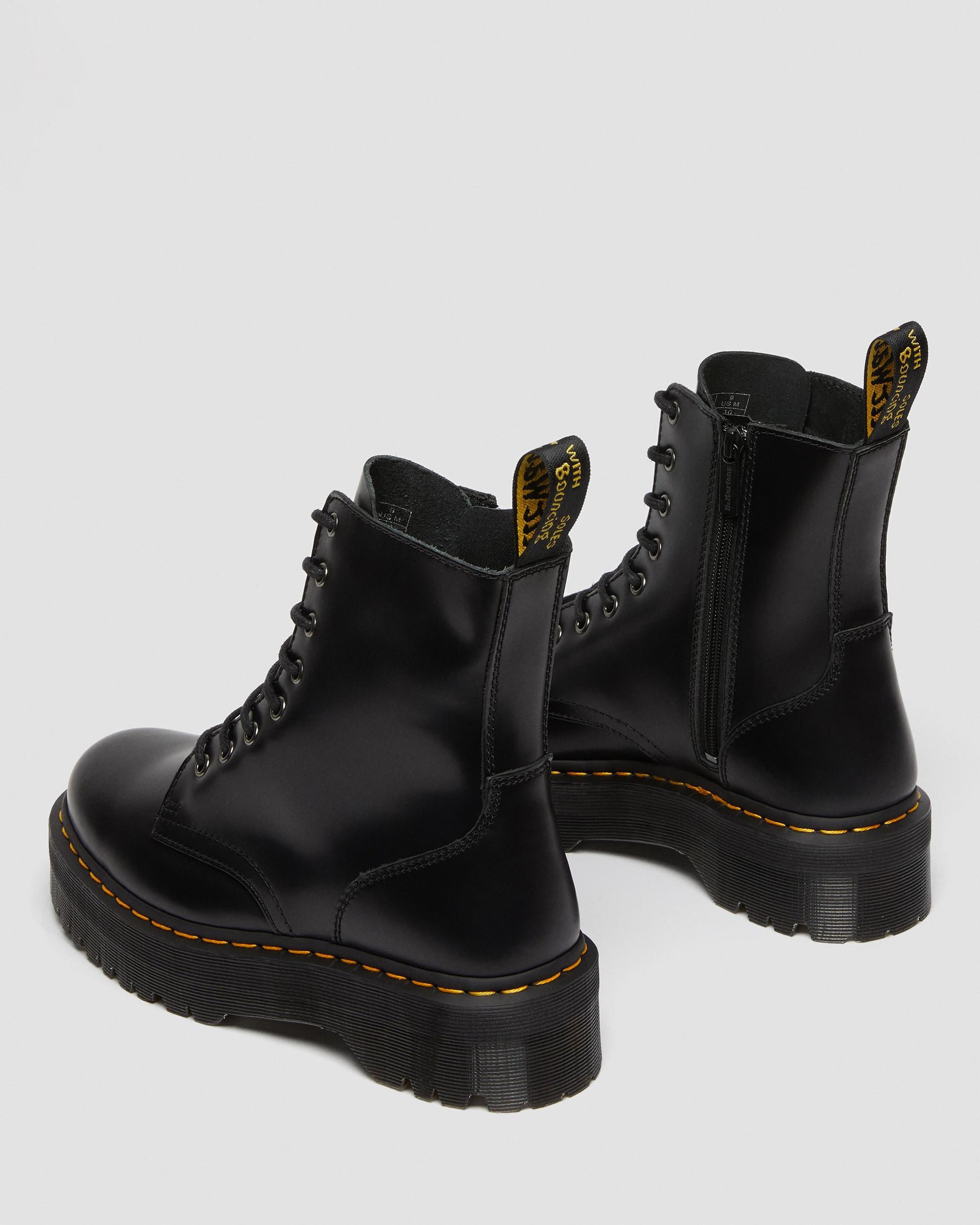 https://cdn.media.amplience.net/i/drmartens/15265001.86.jpg