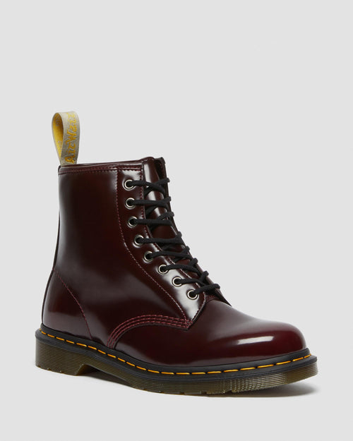 https://cdn.media.amplience.net/i/drmartens/23756600.80.jpg