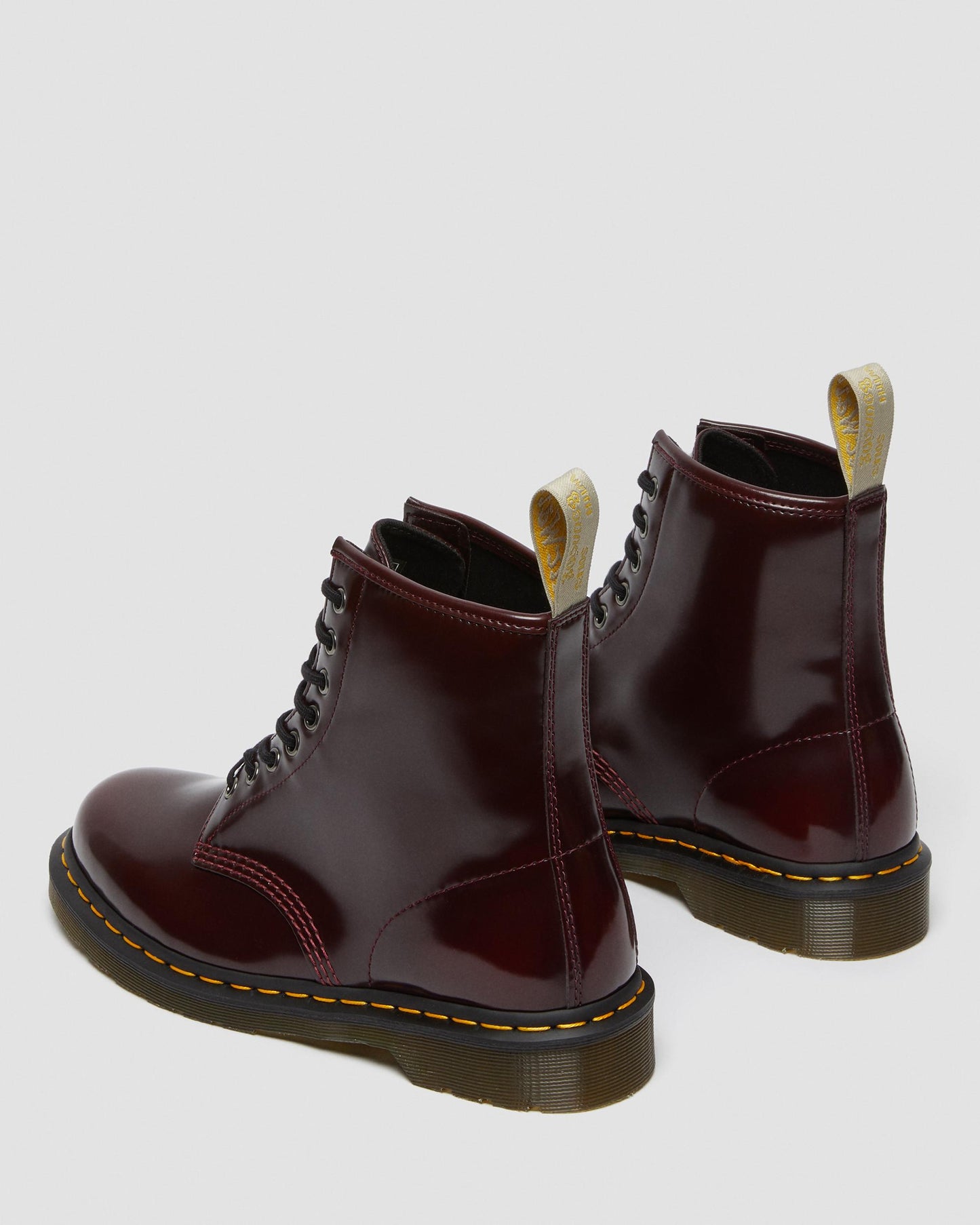 https://cdn.media.amplience.net/i/drmartens/23756600.84.jpg