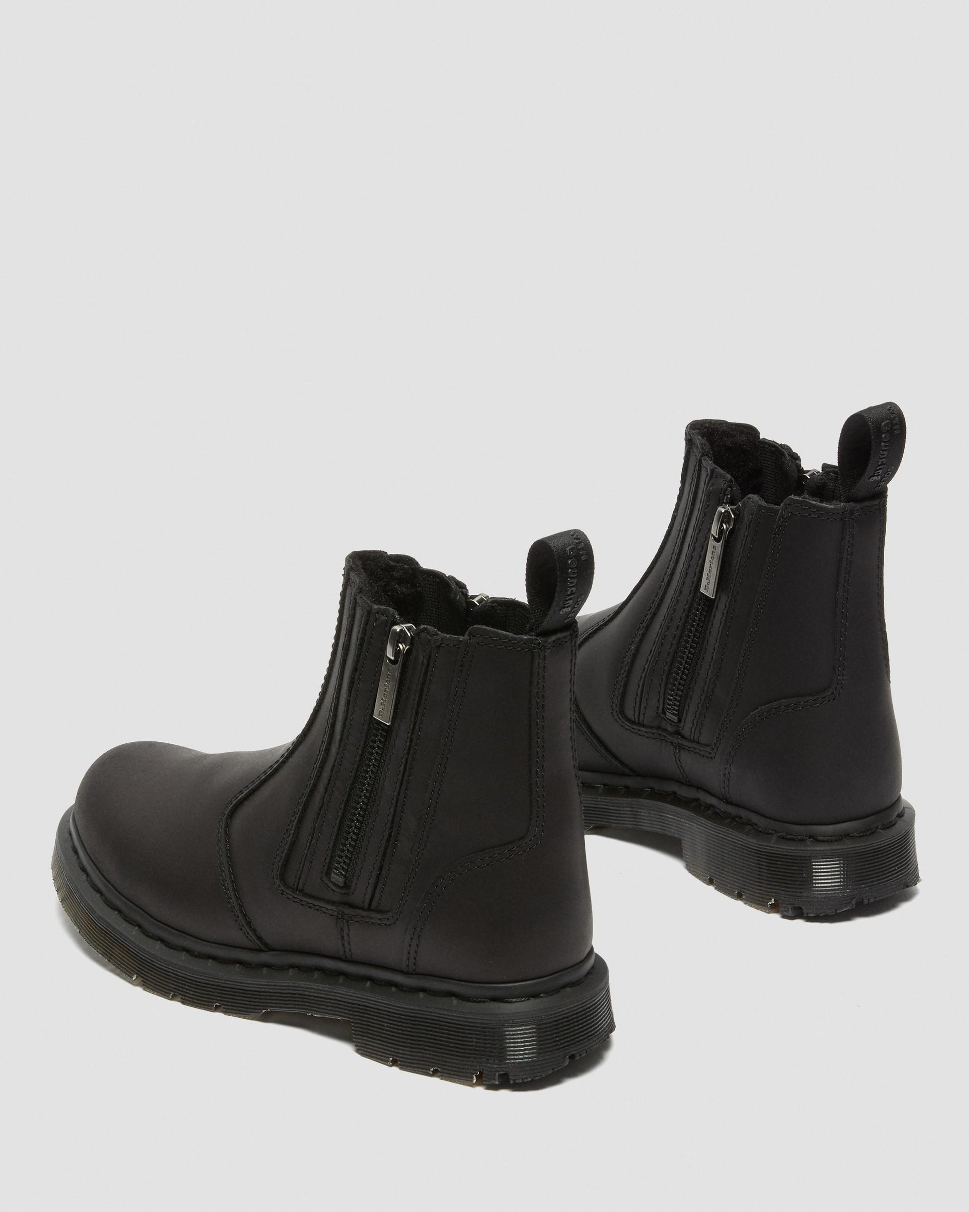 https://cdn.media.amplience.net/i/drmartens/24016001.86.jpg
