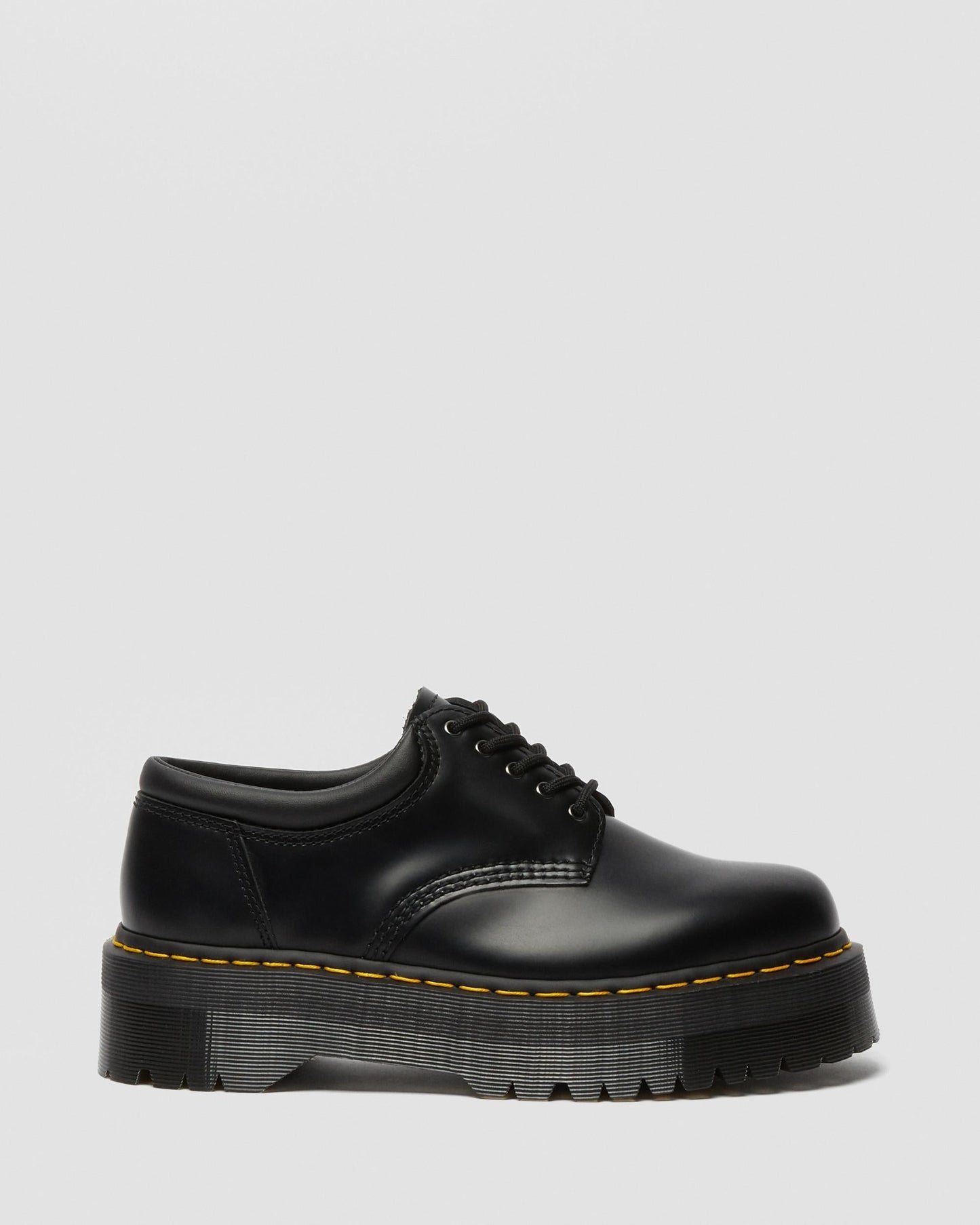 https://cdn.media.amplience.net/i/drmartens/24690001.87.jpg