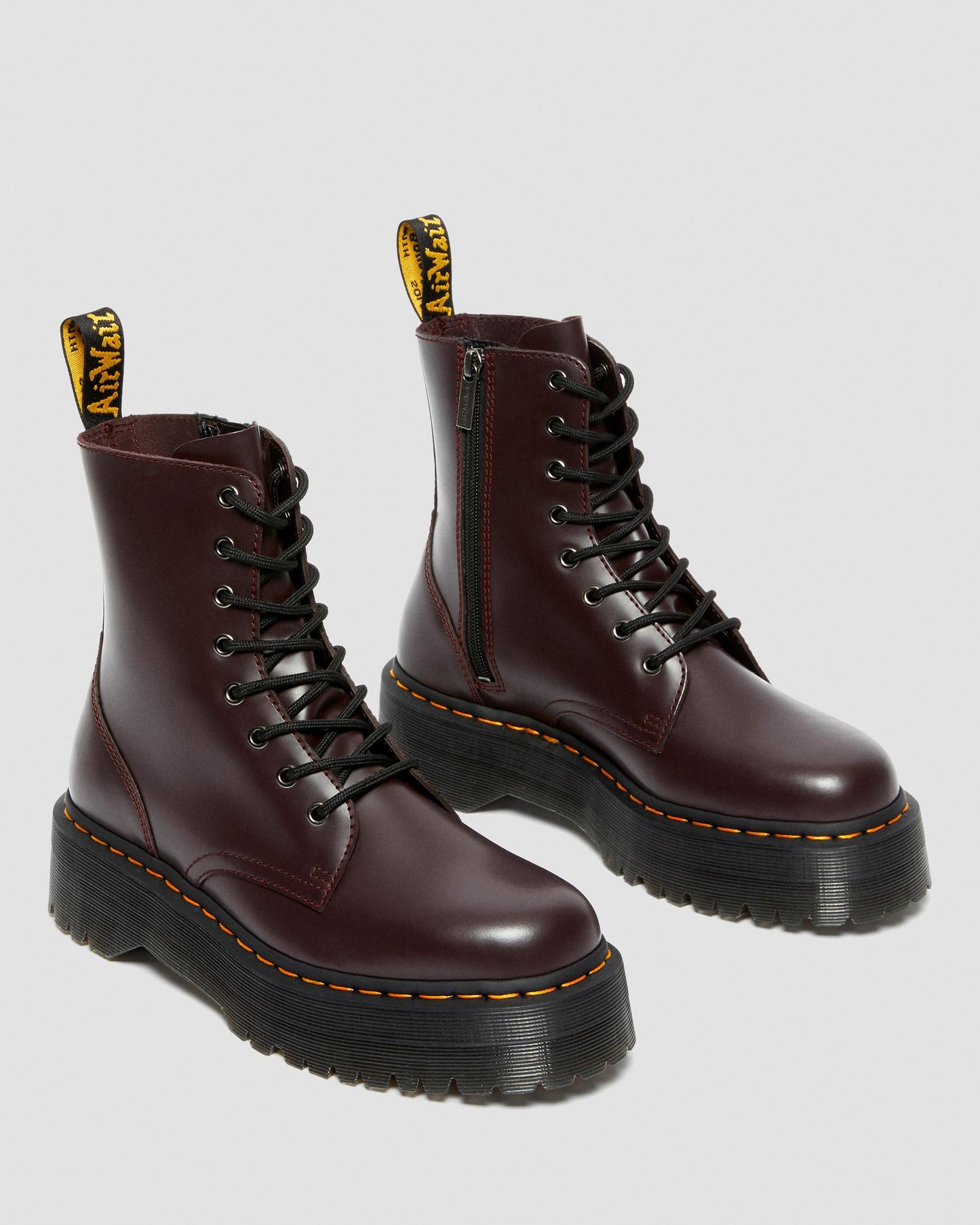 https://cdn.media.amplience.net/i/drmartens/27311626.83.jpg