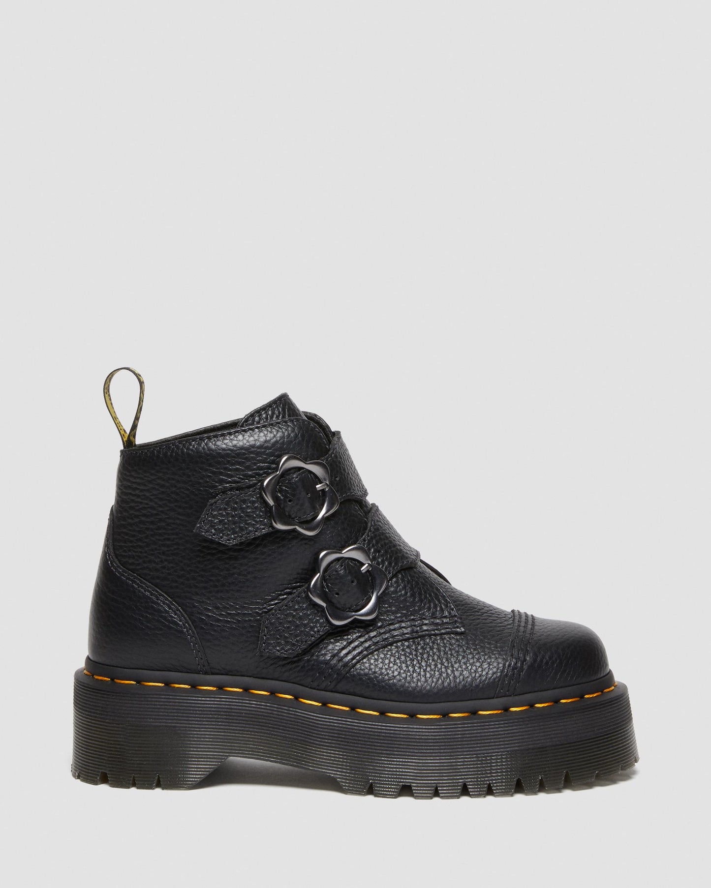 https://cdn.media.amplience.net/i/drmartens/27642001.85.jpg