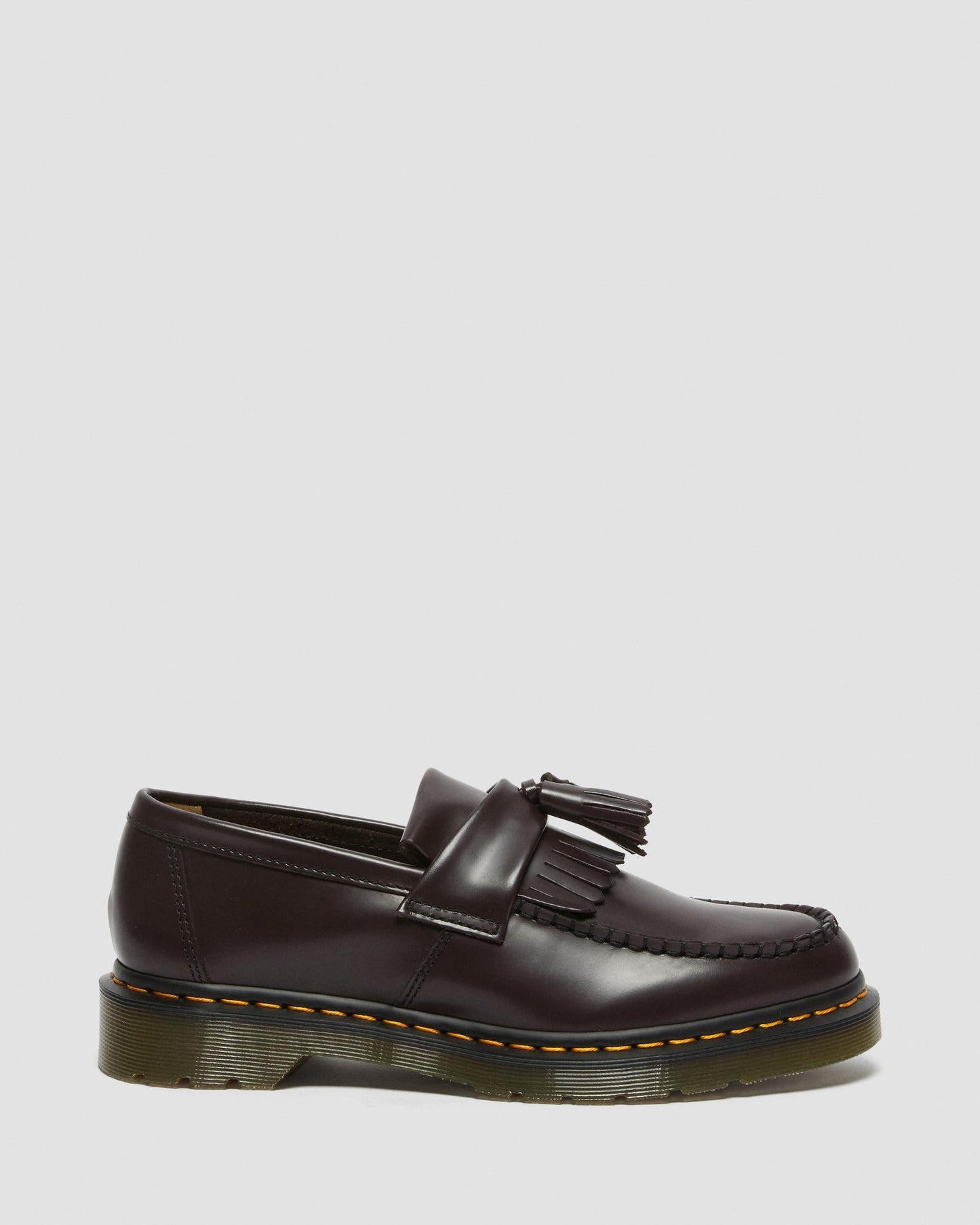 https://cdn.media.amplience.net/i/drmartens/27945606.85.jpg